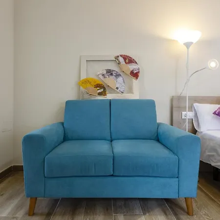 Surthy Arenal Studio City Center *